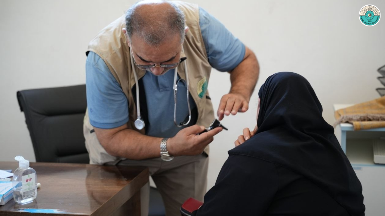 العيادات المنتقلة تقدّم خدماتها الصحية المجانية في باريشا بريف إدلب